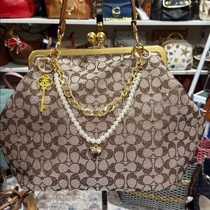 Coach Large Kisslock Frame Bag In Crystal Signature Jacquard NEW